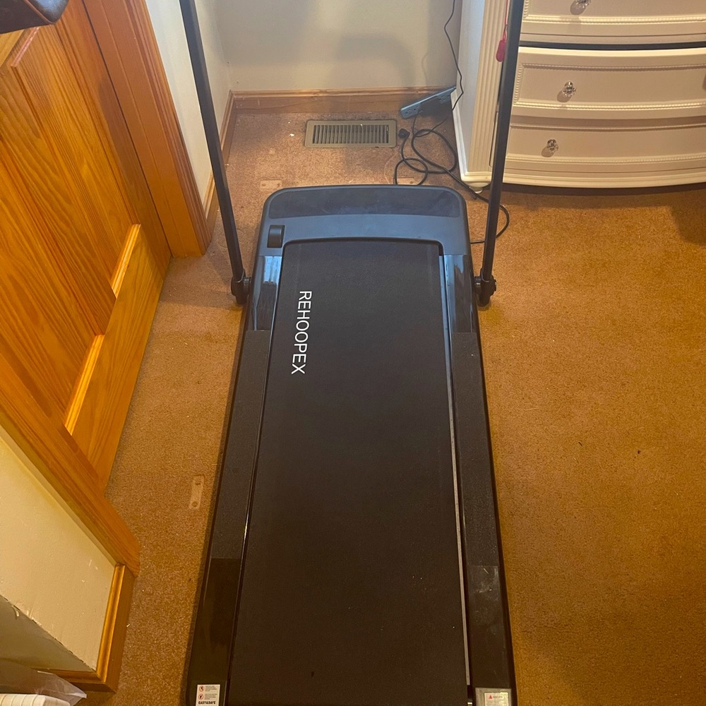 So easy to used and put it away, can fits under the bed